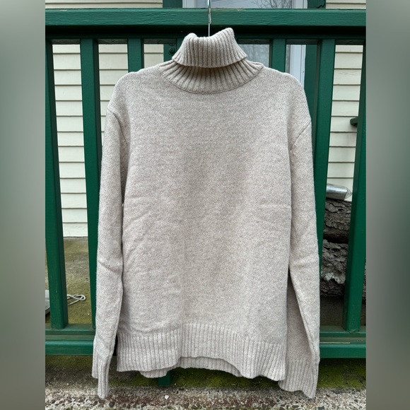 Universal Works Wool Beige Turtleneck Men’s Large NWT - Picture 1 of 4